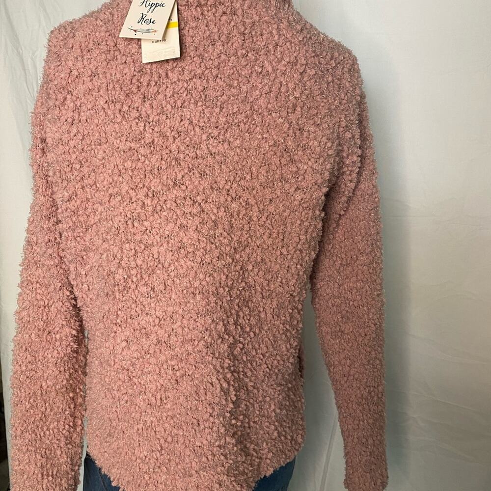 Textured High-Low Sweater - Picture 4 of 4